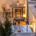 Inga Apartment *
